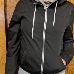NWOT Black Windbreaker